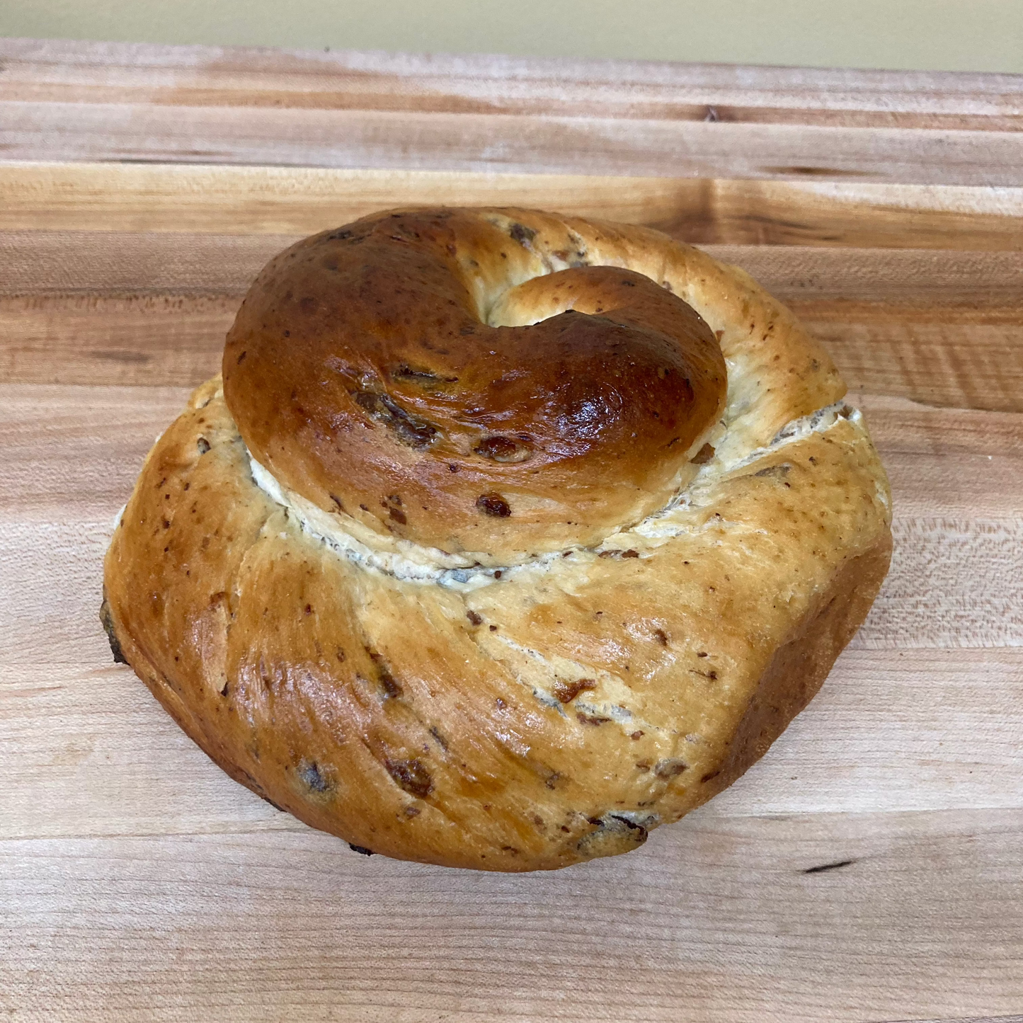 Challah with Raisins - Rosh Hashanah Round